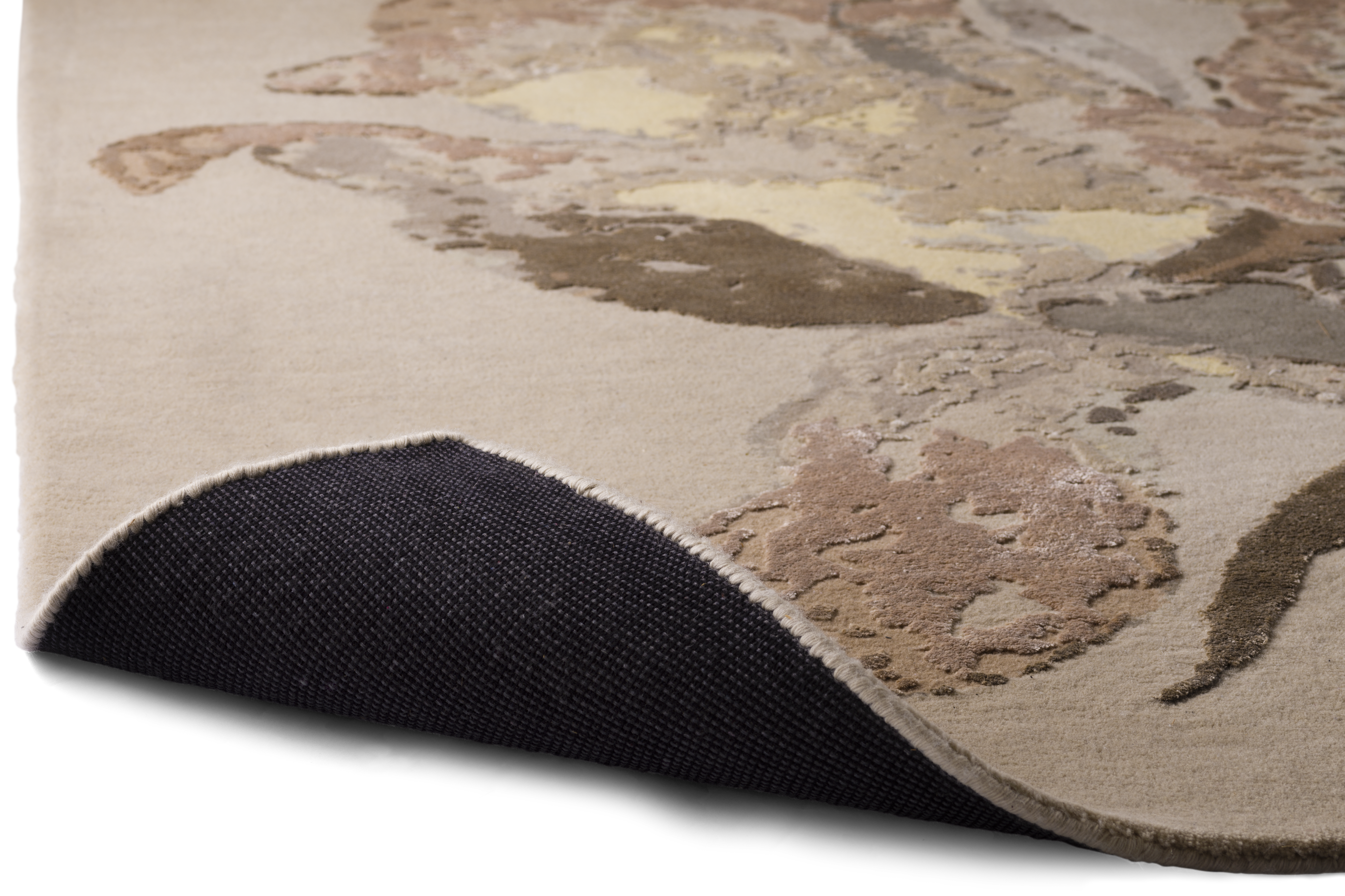 BoConcept Arrow柄 ラグ ハラコ デザイナーラグ | デンマークデザインの家具 | ボーコンセプト